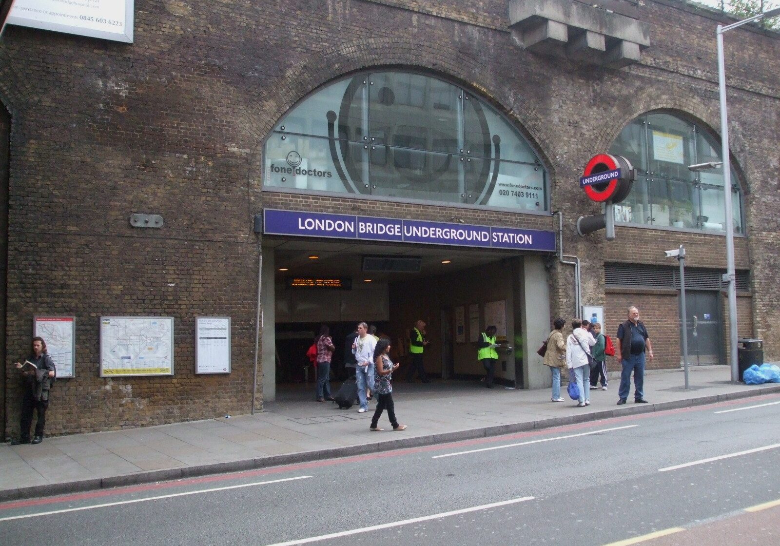 London Bridge Underground Station Advertising
